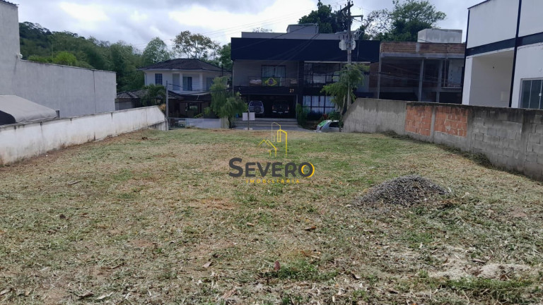 Terreno à Venda, 367 m² em Várzea Das Moças - Niterói