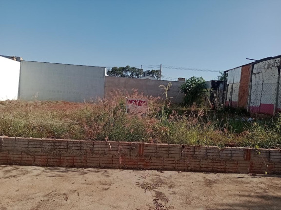 Terreno à Venda, 250 m² em Sérgio Roim (padre Nóbrega) - Marília