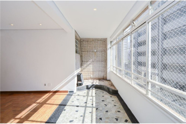 Imagem Apartamento com 3 Quartos à Venda, 188 m² em Cerqueira César - São Paulo