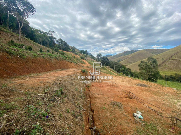 Imagem Terreno à Venda, 3.000 m² em Campo Limpo - Teresópolis Imagem Terreno à Venda, 3.000 m² em Campo Limpo - Teresópolis
