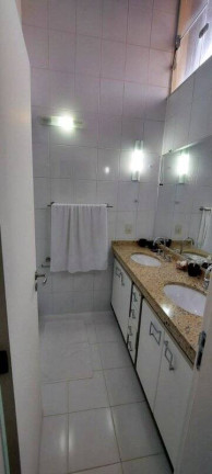 Imagem Casa com 4 Quartos à Venda, 230 m² em Peruíbe