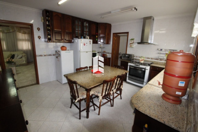 Imagem Apartamento com 4 Quartos à Venda, 240 m² em Nossa Senhora Medianeira - Santa Maria