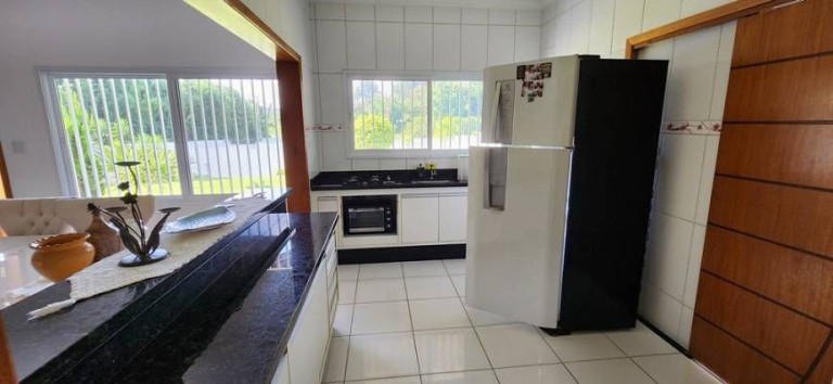 Imagem Casa com 3 Quartos à Venda ou Locação, 2.390 m² em Altos De Santana I - Jacareí