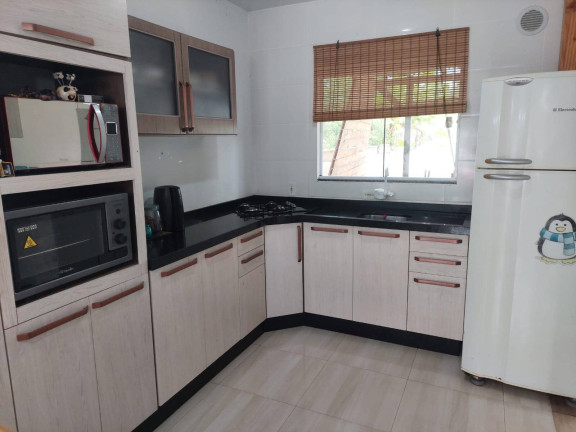 Imagem Sobrado com 2 Quartos à Venda,  em Areias - Tijucas
