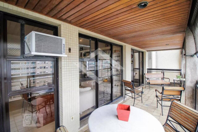 Imagem Apartamento com 3 Quartos à Venda, 124 m² em Barra Da Tijuca - Rio De Janeiro