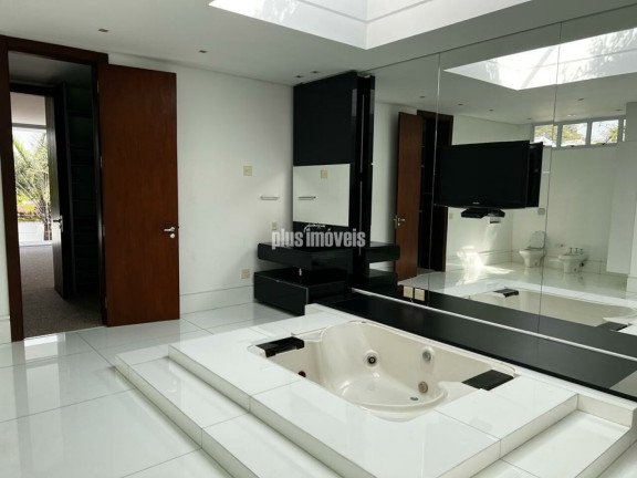 Imagem Casa com 3 Quartos para Alugar, 900 m² em Jardim América - São Paulo Imagem Casa com 3 Quartos para Alugar, 900 m² em Jardim América - São Paulo
