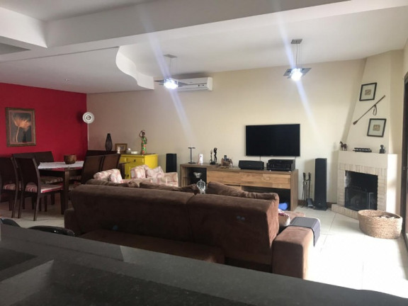 Imagem Casa com 3 Quartos à Venda, 200 m² em Alto Petrópolis - Porto Alegre Imagem Casa com 3 Quartos à Venda, 200 m² em Alto Petrópolis - Porto Alegre