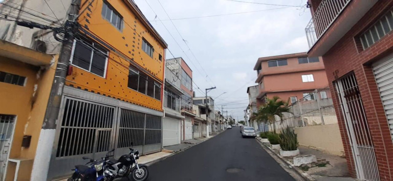 Casa com 2 Quartos para Alugar, 55 m² em Vila Menck - Osasco