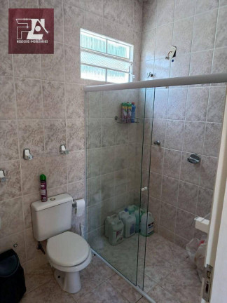 Imagem Casa com 3 Quartos para Alugar, 250 m² em Nova Lorena - Lorena Imagem Casa com 3 Quartos para Alugar, 250 m² em Nova Lorena - Lorena