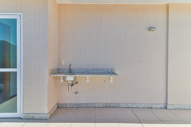 Imagem Imóvel com 1 Quarto à Venda, 134 m² em Recreio Dos Bandeirantes - Rio De Janeiro Imagem Imóvel com 1 Quarto à Venda, 134 m² em Recreio Dos Bandeirantes - Rio De Janeiro