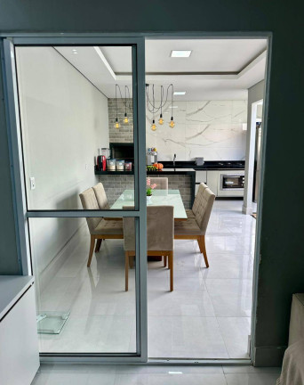 Imagem Casa de Condomínio com 2 Quartos à Venda, 100 m² em Jardim Imperial - Cuiabá