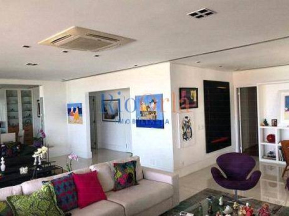 Imagem Apartamento com 4 Quartos à Venda, 277 m² em Barra Da Tijuca - Rio De Janeiro