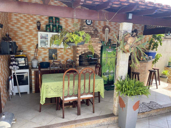 Imagem Casa com 3 Quartos à Venda, 136 m² em Vila Capri - Araruama