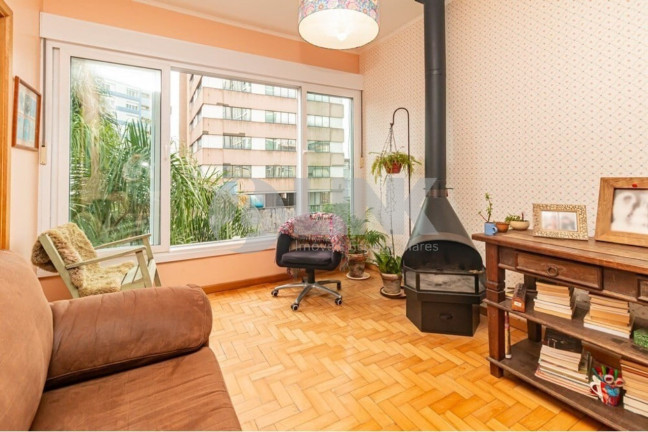 Imagem Apartamento com 3 Quartos à Venda, 124 m² em Moinhos De Vento - Porto Alegre