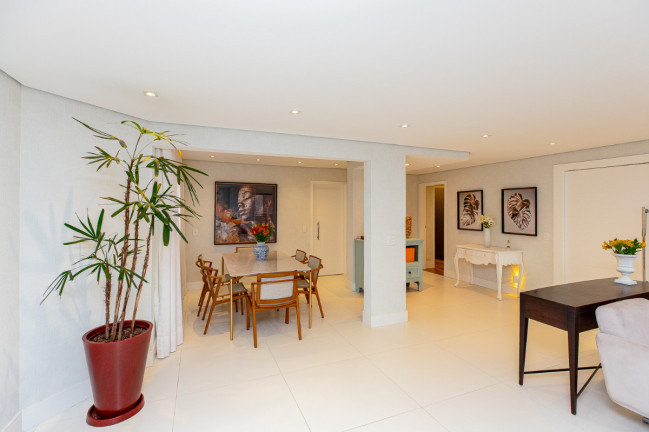 Imagem Apartamento com 4 Quartos à Venda, 197 m² em Jardim Europa - São Paulo