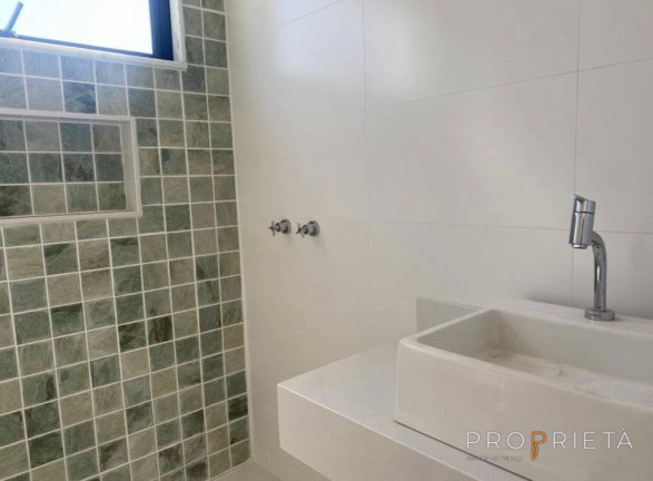 Imagem Casa de Condomínio com 4 Quartos à Venda, 300 m² em Barra Da Tijuca - Rio De Janeiro Imagem Casa de Condomínio com 4 Quartos à Venda, 300 m² em Barra Da Tijuca - Rio De Janeiro