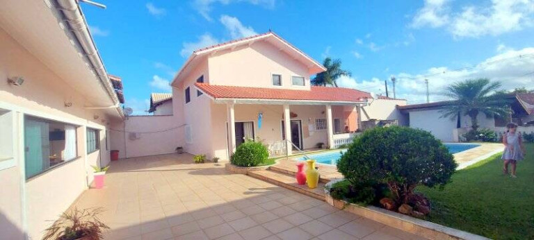 Imagem Casa com 5 Quartos à Venda, 565 m² em Cidade Nova Peruibe - Peruíbe Imagem Casa com 5 Quartos à Venda, 565 m² em Cidade Nova Peruibe - Peruíbe