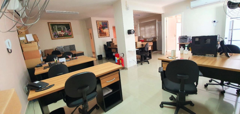 Imagem Imóvel com 5 Quartos à Venda, 250 m² em Vila Das Hortencias - Jundiaí Imagem Imóvel com 5 Quartos à Venda, 250 m² em Vila Das Hortencias - Jundiaí