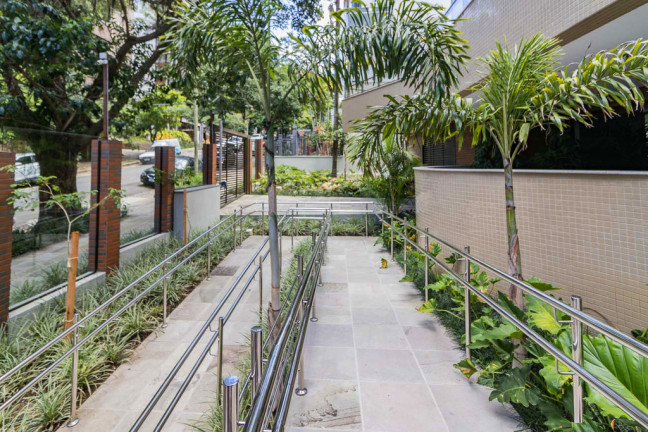 Imagem Apartamento com 3 Quartos à Venda, 323 m² em Rio Branco - Porto Alegre