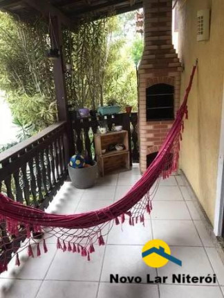 Imagem Casa com 2 Quartos à Venda, 80 m² em Sapê - Niterói Imagem Casa com 2 Quartos à Venda, 80 m² em Sapê - Niterói