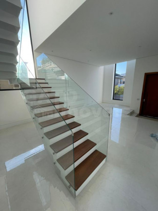 Imagem Casa com 4 Quartos à Venda, 370 m² em Alphaville - Santana De Parnaíba Imagem Casa com 4 Quartos à Venda, 370 m² em Alphaville - Santana De Parnaíba