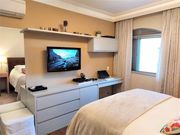 Imagem Apartamento com 3 Quartos à Venda, 211 m² em Real Parque - São Paulo Imagem Apartamento com 3 Quartos à Venda, 211 m² em Real Parque - São Paulo
