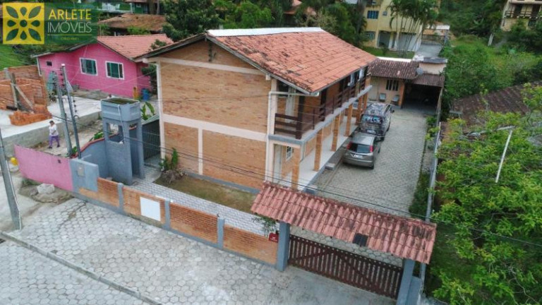 Imóvel com 11 Quartos à Venda, 410 m² em Centro - Porto Belo