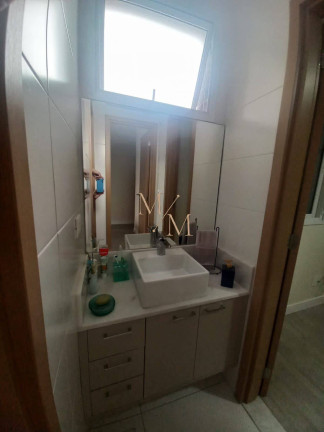 Imagem Apartamento com 3 Quartos à Venda, 123 m² em Gonzaga - Santos Imagem Apartamento com 3 Quartos à Venda, 123 m² em Gonzaga - Santos
