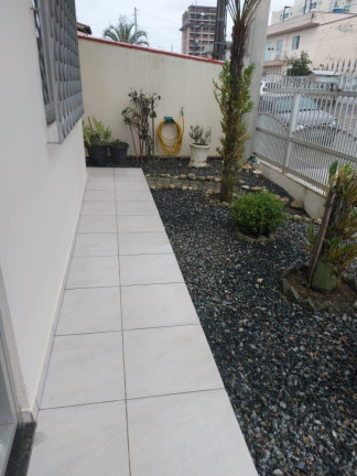 Imagem Casa com 3 Quartos à Venda, em Cedro - Camboriú Imagem Casa com 3 Quartos à Venda, em Cedro - Camboriú