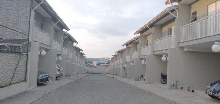 Sobrado com 3 Quartos à Venda, 113 m² em Caxangá - Suzano