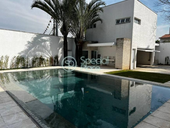 Casa com 3 Quartos à Venda ou Locação, 1.120 m² em Jardim América - São Paulo