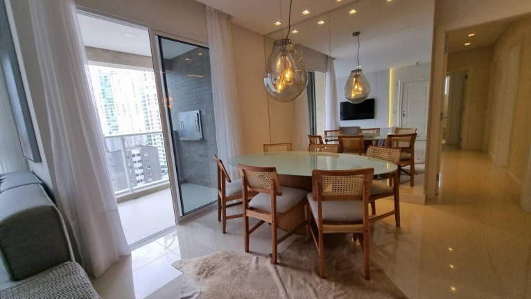 Imagem Apartamento com 4 Quartos à Venda, 144 m² em Centro - Balneário Camboriú Imagem Apartamento com 4 Quartos à Venda, 144 m² em Centro - Balneário Camboriú