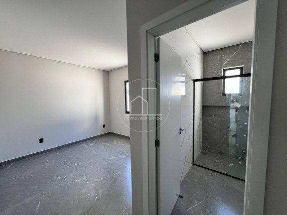 Imagem Casa com 2 Quartos à Venda, 199 m² em São João Do Rio Vermelho - Florianópolis Imagem Casa com 2 Quartos à Venda, 199 m² em São João Do Rio Vermelho - Florianópolis