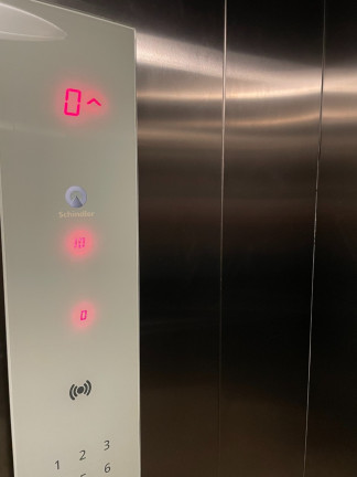 Imagem Apartamento com 1 Quarto à Venda, 101 m² em Petrópolis - Porto Alegre