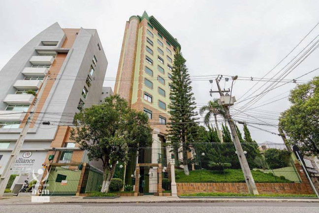 Apartamento com 3 Quartos à Venda, 149 m² em Centro - Curitiba