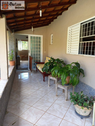 Imagem Chácara com 2 Quartos à Venda, 110 m² em Piracaia Imagem Chácara com 2 Quartos à Venda, 110 m² em Piracaia