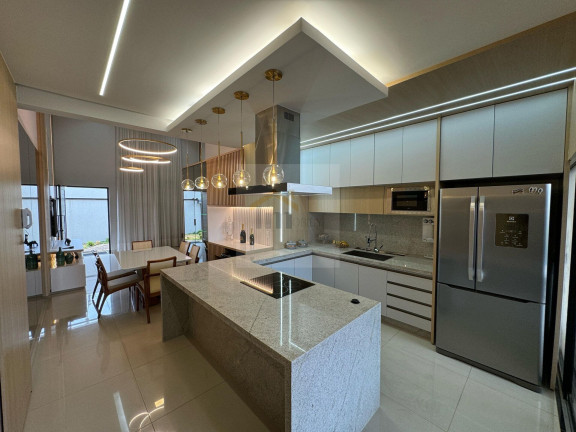 Casa com 3 Quartos à Venda, 200 m² em Setor Gentil Meireles - Goiânia