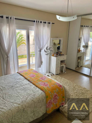 Imagem Casa com 3 Quartos à Venda, 385 m² em Alphaville - Barueri Imagem Casa com 3 Quartos à Venda, 385 m² em Alphaville - Barueri