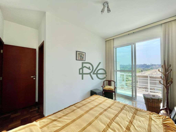 Imagem Casa com 6 Quartos à Venda ou Locação, 1.200 m² em Golf Village - Carapicuíba Imagem Casa com 6 Quartos à Venda ou Locação, 1.200 m² em Golf Village - Carapicuíba