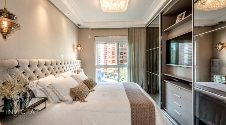 Imagem Apartamento com 4 Quartos à Venda, 150 m² em Centro - Balneário Camboriú Imagem Apartamento com 4 Quartos à Venda, 150 m² em Centro - Balneário Camboriú
