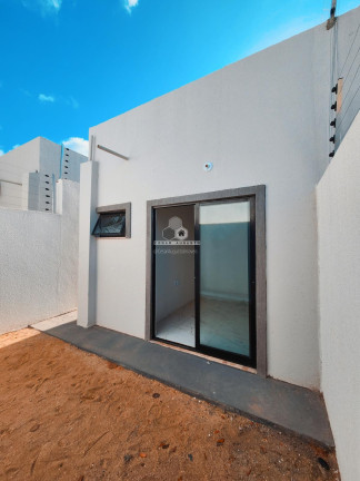 Imagem Casa com 3 Quartos à Venda, 93 m²