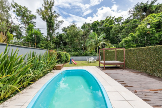 Imagem Casa com 3 Quartos à Venda, 320 m² em Vila Nova - Porto Alegre