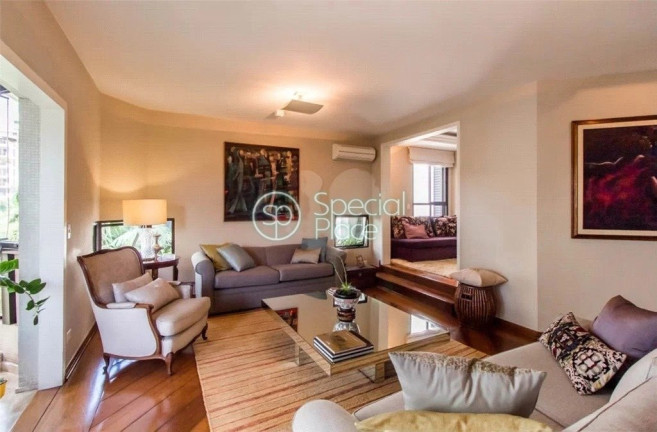 Apartamento com 4 Quartos à Venda, 240 m² em Moema - São Paulo