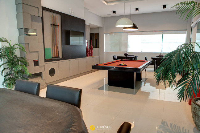 Imagem Apartamento com 3 Quartos à Venda, 135 m² em Centro - Balneário Camboriú Imagem Apartamento com 3 Quartos à Venda, 135 m² em Centro - Balneário Camboriú