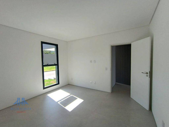 Imagem Casa com 4 Quartos à Venda, 373 m² em Ratones - Florianópolis Imagem Casa com 4 Quartos à Venda, 373 m² em Ratones - Florianópolis