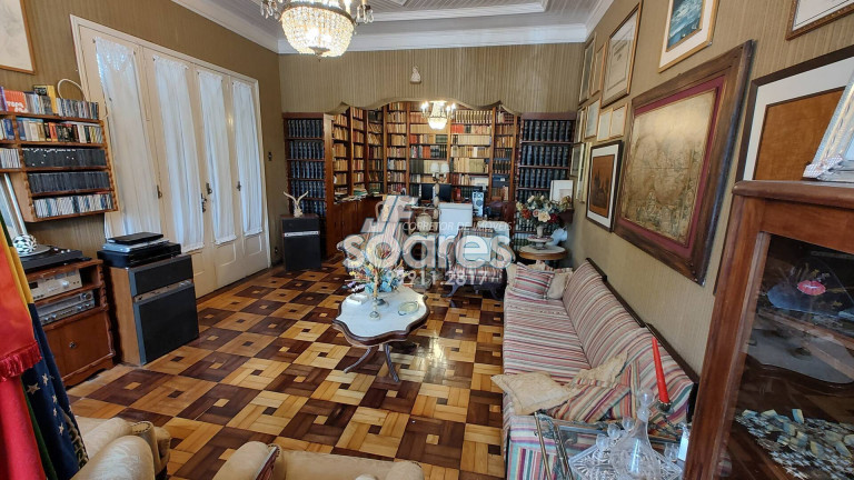 Imagem Casa com 5 Quartos à Venda, 620 m² em Centro - Pelotas