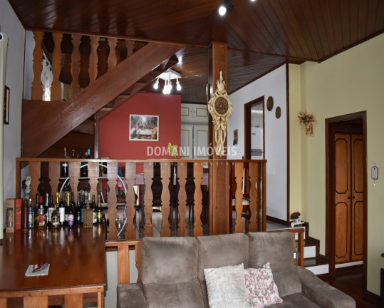 Imagem Casa com 4 Quartos à Venda, 168 m² em Região Da Vila Nova Suíça - Campos Do Jordão