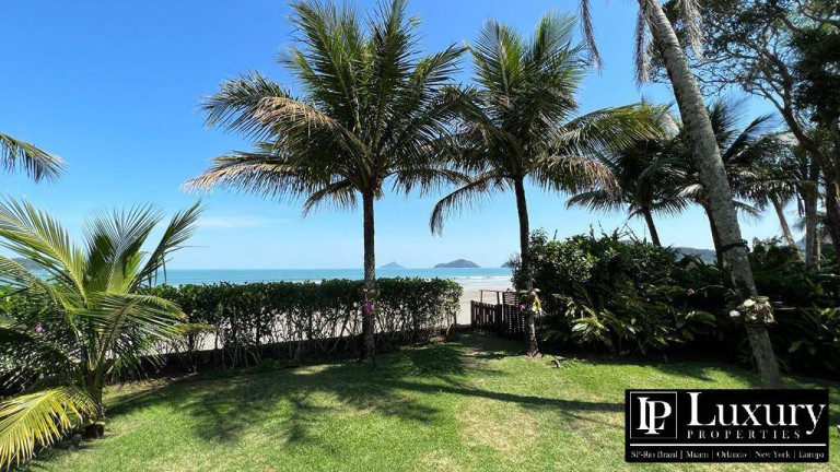 Imagem Casa com 6 Quartos à Venda, em Baleia - São Sebastião Imagem Casa com 6 Quartos à Venda, em Baleia - São Sebastião