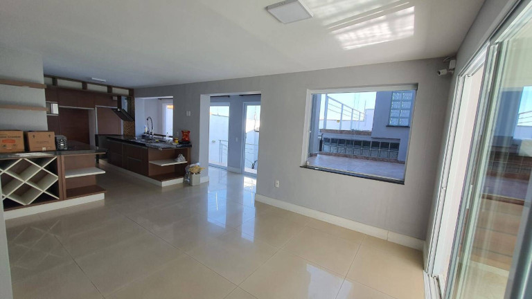 Imagem Casa com 3 Quartos à Venda, 366 m² em Centro - Caieiras