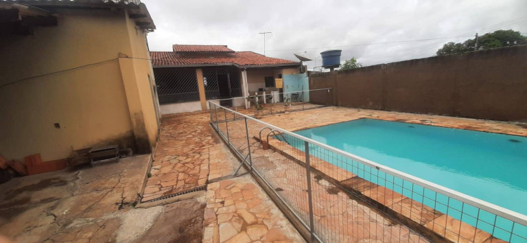 Imagem Casa com 4 Quartos à Venda, 519 m² em Jardim Potiguar - Várzea Grande